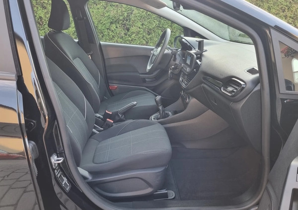 Ford Fiesta cena 40900 przebieg: 47600, rok produkcji 2018 z Nowy Tomyśl małe 379